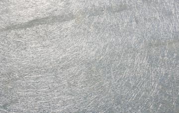 Moss Houses laminate fibreglass or shingles?